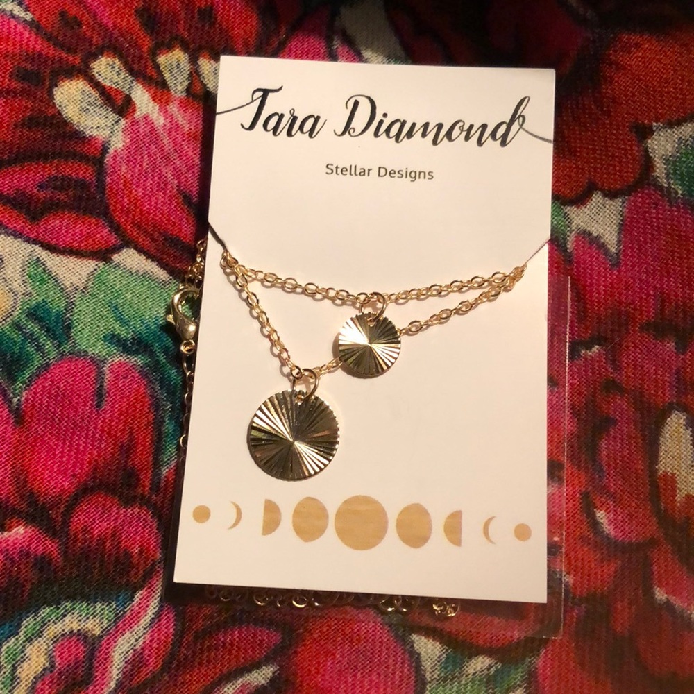 Stellar Designs Gold Layering Necklace - Picture 4 of 4